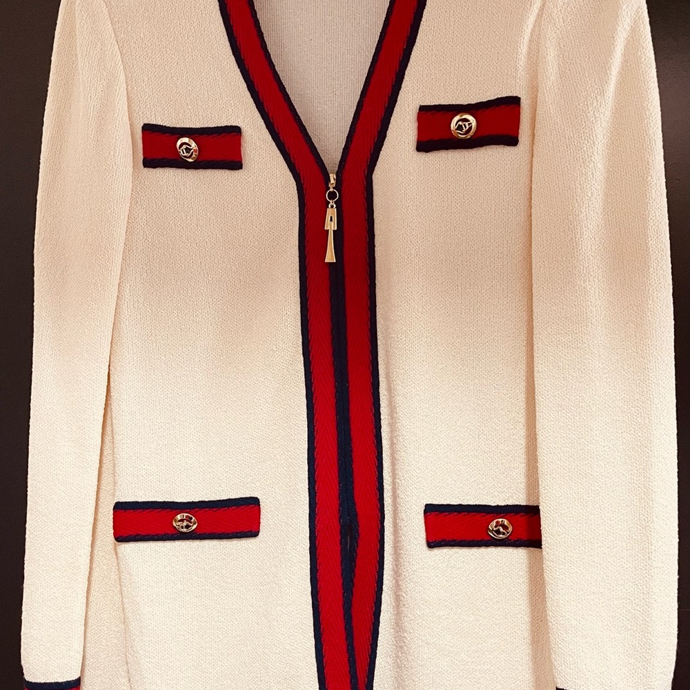 St. John collection Women's Cream Sweater and White skirt set - Picture 5 of 12